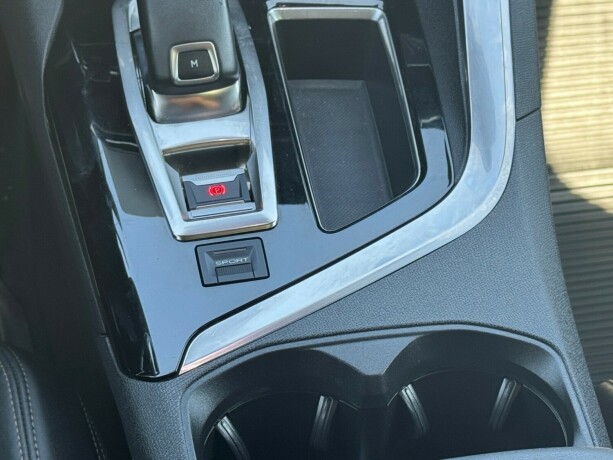 peugeot-5008-diesel-2019-big-13