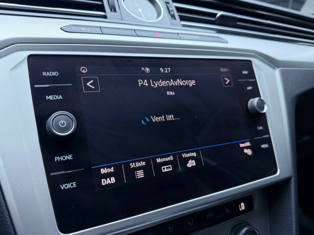 volkswagen-passat-diesel-2019-big-19
