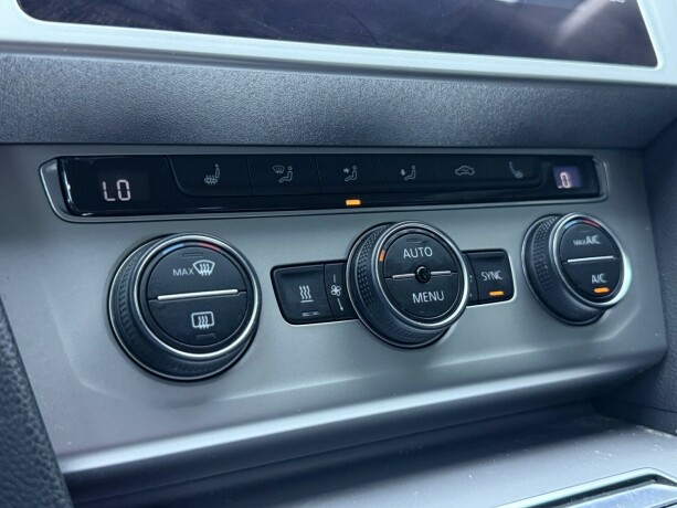 volkswagen-passat-diesel-2019-big-22