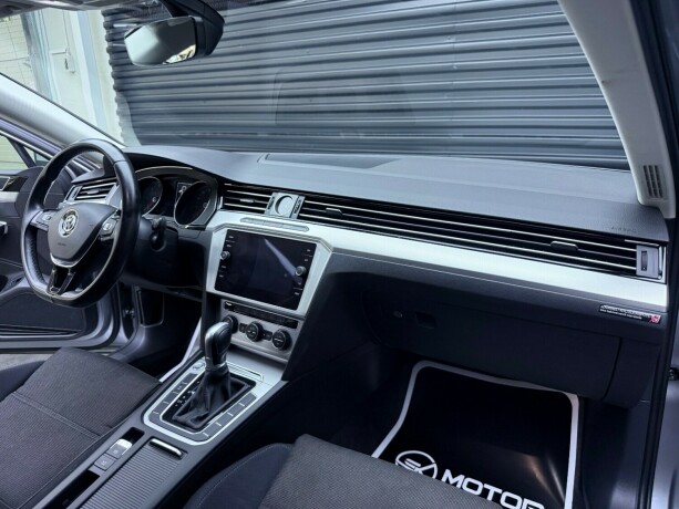 volkswagen-passat-diesel-2019-big-8