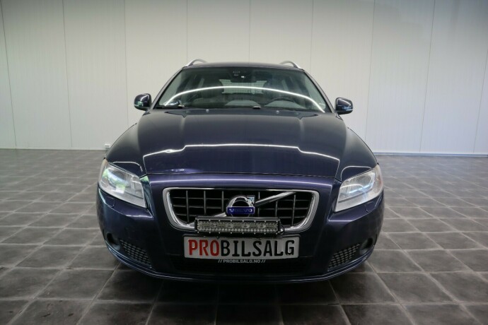 volvo-v70-diesel-2012-big-2