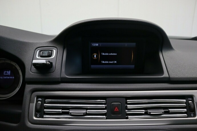 volvo-v70-diesel-2012-big-32
