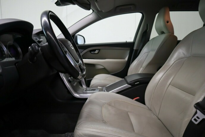 volvo-v70-diesel-2012-big-17