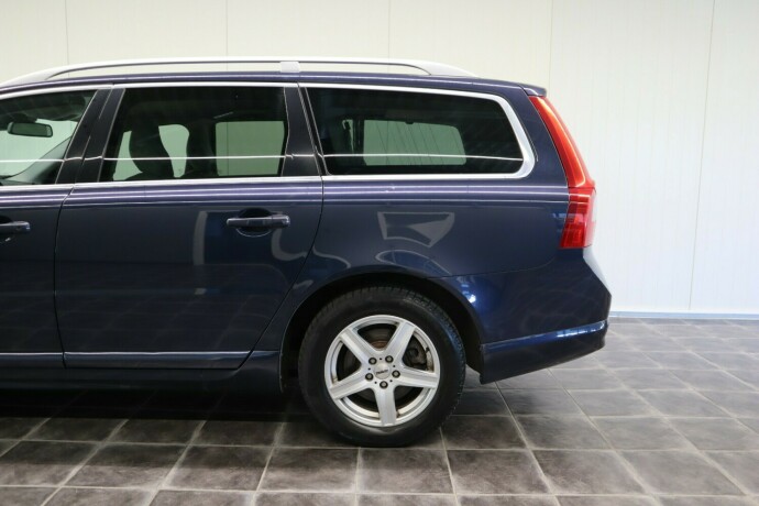volvo-v70-diesel-2012-big-8