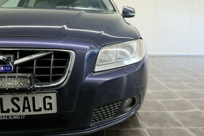 volvo-v70-diesel-2012-big-10