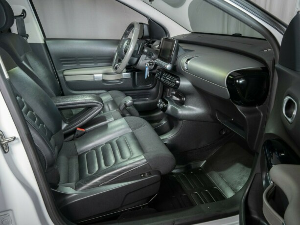 citroen-c4-cactus-diesel-2014-big-47