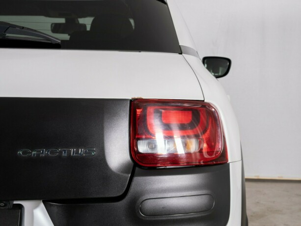 citroen-c4-cactus-diesel-2014-big-7