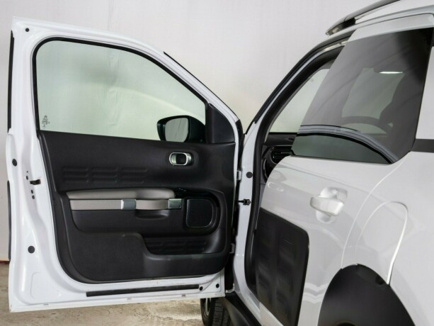 citroen-c4-cactus-diesel-2014-big-23