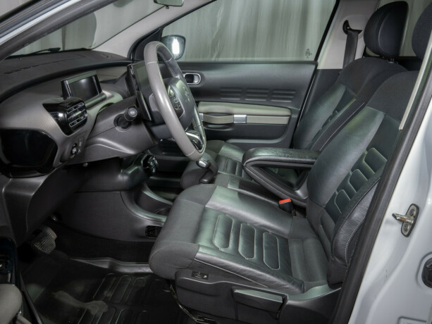 citroen-c4-cactus-diesel-2014-big-42