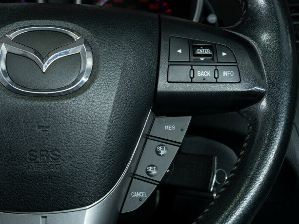 mazda-3-diesel-2010-big-20