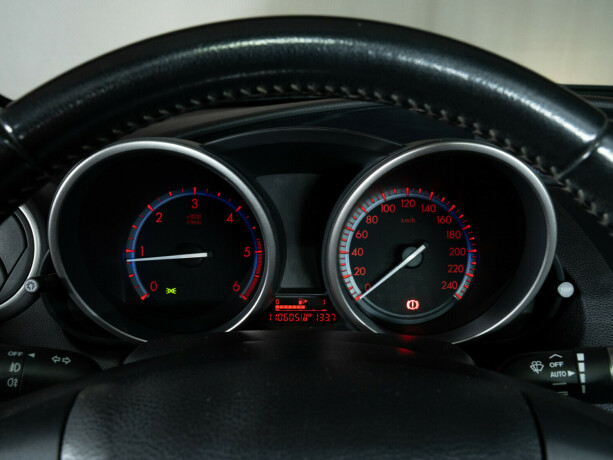 mazda-3-diesel-2010-big-25
