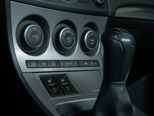 mazda-3-diesel-2010-big-41