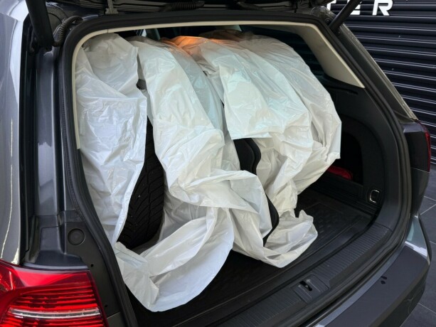 volkswagen-passat-elektrisitetbensin-2016-big-34