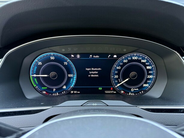volkswagen-passat-elektrisitetbensin-2016-big-18