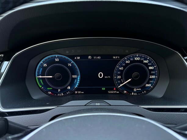 volkswagen-passat-elektrisitetbensin-2016-big-13