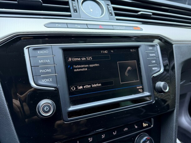 volkswagen-passat-elektrisitetbensin-2016-big-23