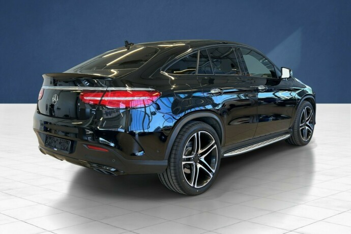mercedes-benz-gle-bensin-2016-big-5