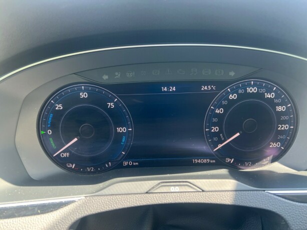 volkswagen-passat-elektrisitetbensin-2016-big-16