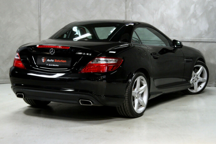 mercedes-benz-slk-bensin-2012-big-2