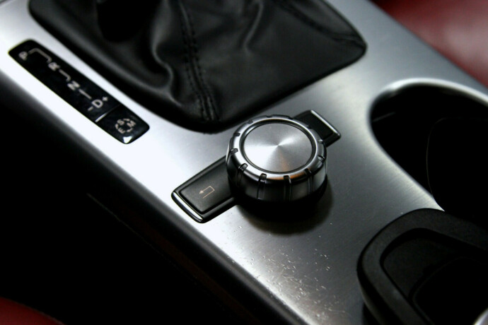 mercedes-benz-slk-bensin-2012-big-13