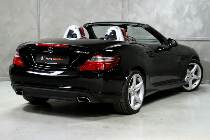 mercedes-benz-slk-bensin-2012-big-3