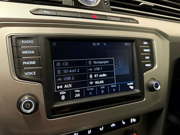 volkswagen-passat-diesel-2017-big-18
