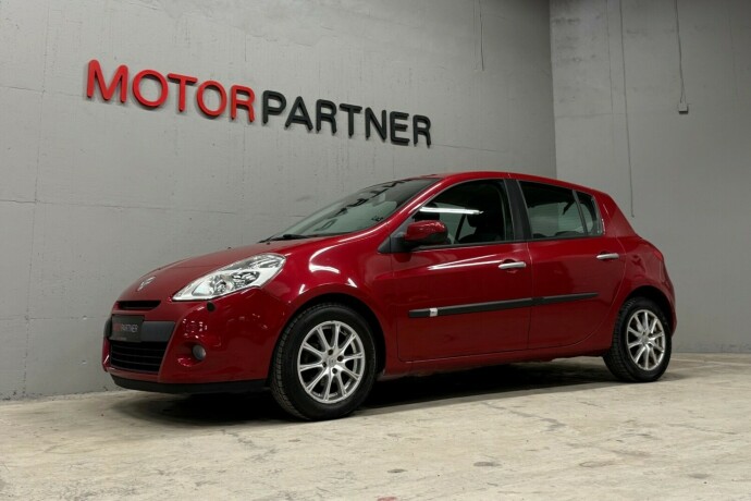 renault-clio-bensin-2011-big-0