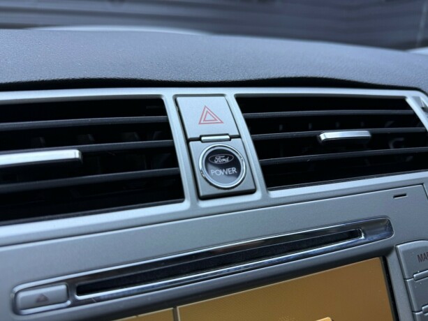 ford-kuga-diesel-2010-big-13