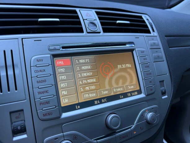 ford-kuga-diesel-2010-big-15