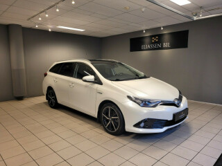 Toyota | Auris | Elektrisitet+bensin | 2017