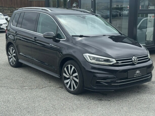 volkswagen-touran-bensin-2017-big-2