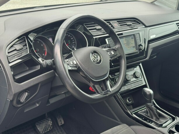 volkswagen-touran-bensin-2017-big-6