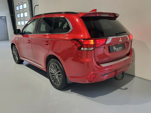 mitsubishi-outlander-elektrisitetbensin-2019-big-6