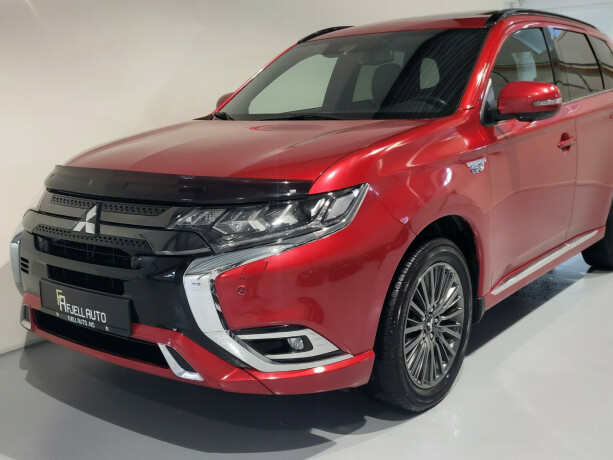 mitsubishi-outlander-elektrisitetbensin-2019-big-1