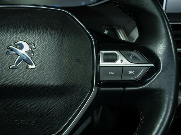 peugeot-3008-bensin-2017-big-32