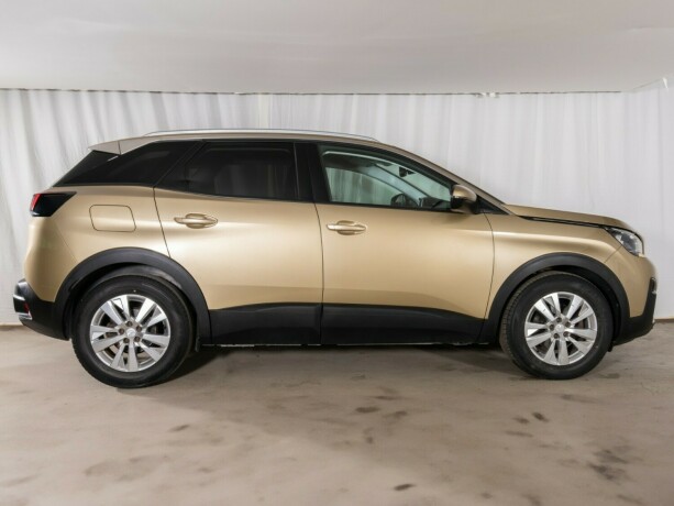 peugeot-3008-bensin-2017-big-4