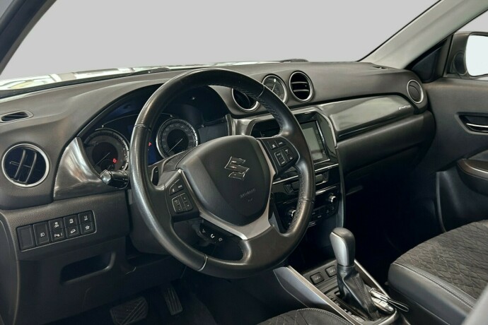 suzuki-vitara-elektrisitetbensin-2021-big-9