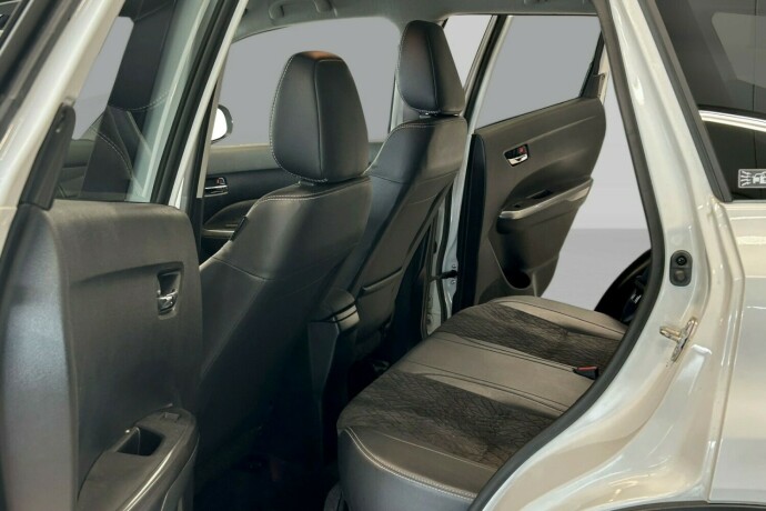 suzuki-vitara-elektrisitetbensin-2021-big-13