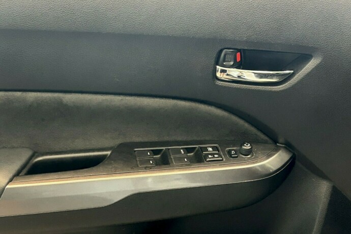 suzuki-vitara-elektrisitetbensin-2021-big-7