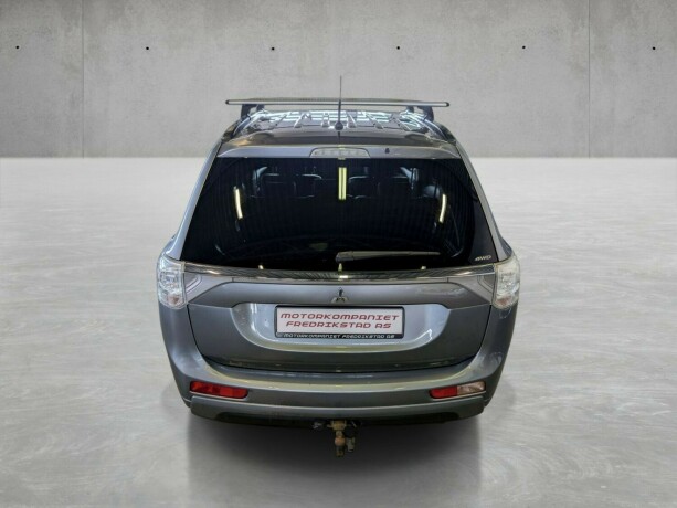 mitsubishi-outlander-elektrisitetbensin-2014-big-11