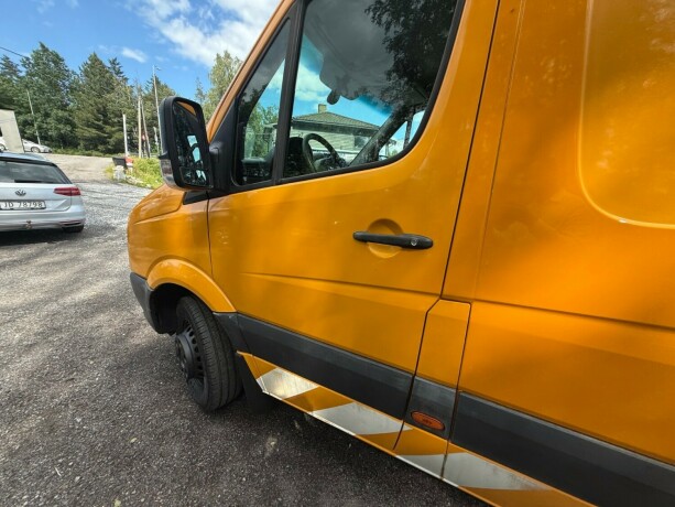 volkswagen-crafter-diesel-2015-big-50