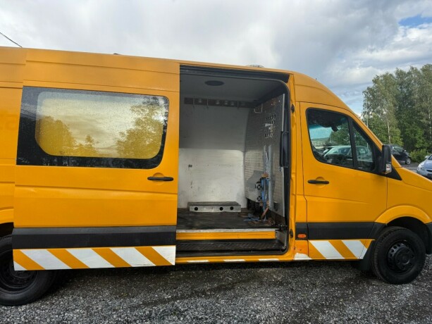 volkswagen-crafter-diesel-2015-big-28