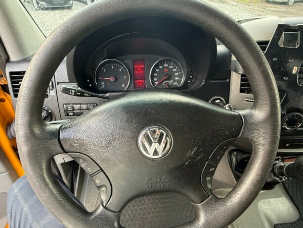 volkswagen-crafter-diesel-2015-big-13