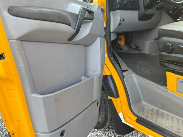 volkswagen-crafter-diesel-2015-big-10