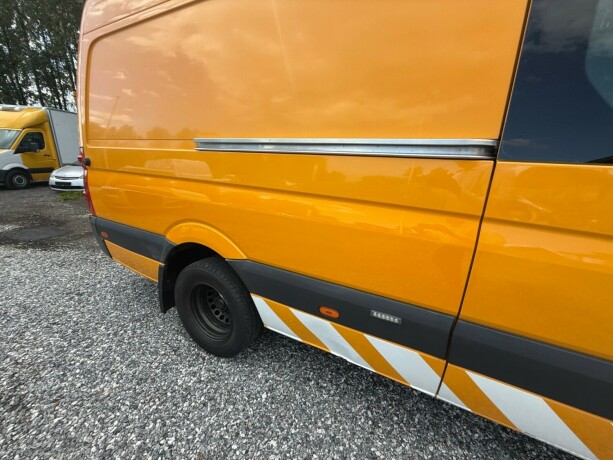 volkswagen-crafter-diesel-2015-big-60