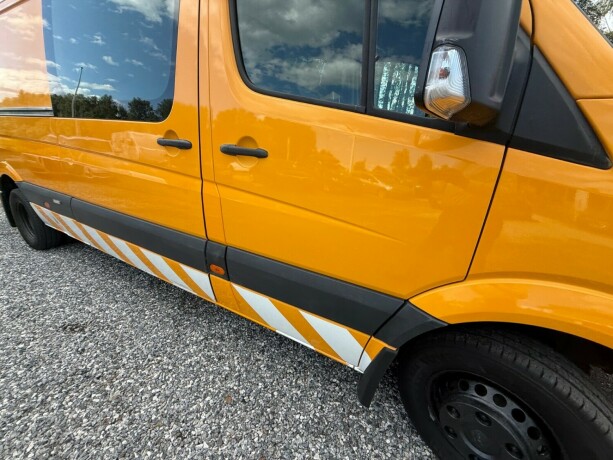 volkswagen-crafter-diesel-2015-big-57