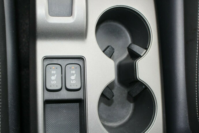 honda-cr-v-bensin-2010-big-13