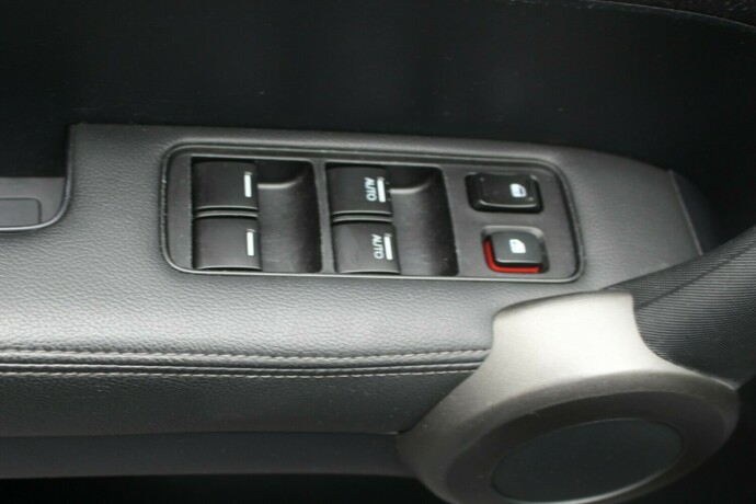 honda-cr-v-bensin-2010-big-7