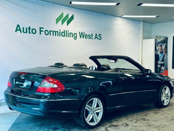 mercedes-benz-clk-bensin-2008-big-8