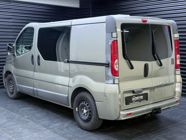 opel-vivaro-diesel-2013-big-1